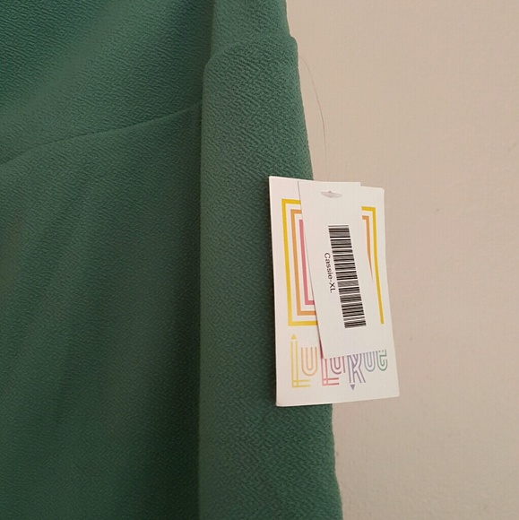 💚Beautiful SOLID Cassie💚 - Picture 4 of 6